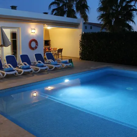 Betty Cala'N Blanes (Menorca)